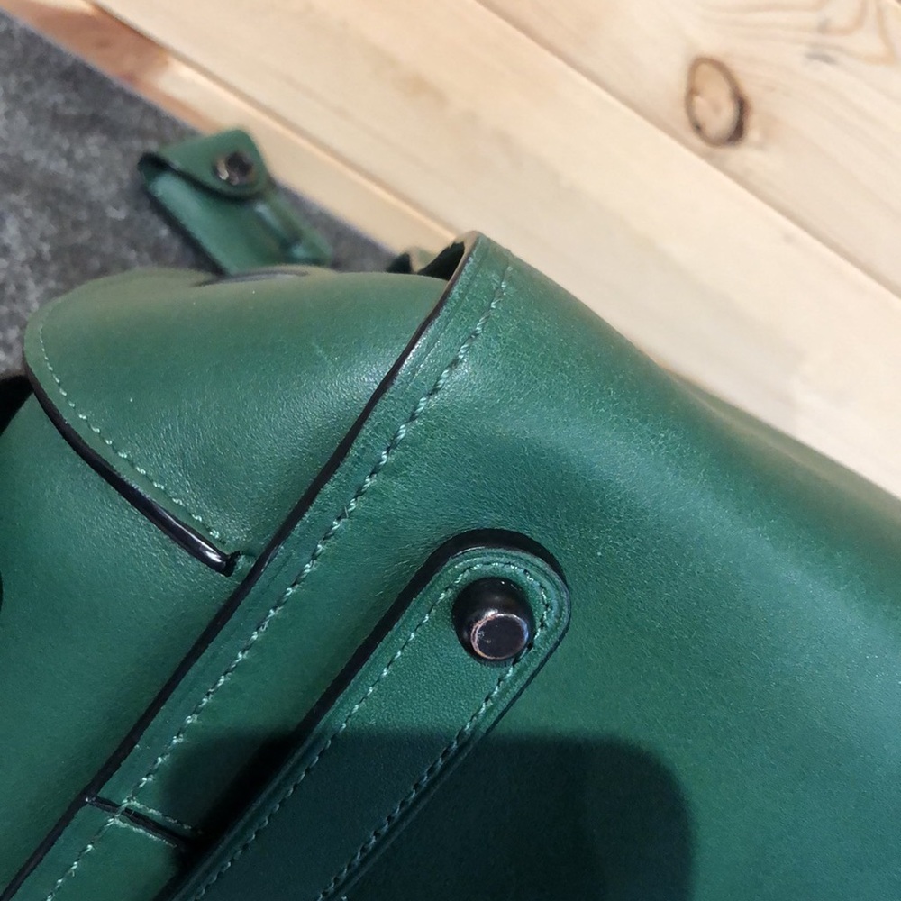 🛑SOLD🛑Racing Green Coach Ace! - Picture 9 of 14